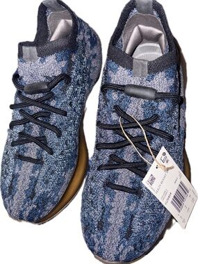 Yeezy Blue Knit Sneakers BNWT